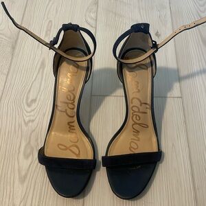 Size 10 sam Edelman navy heels
